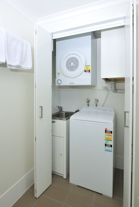 Apartments G60 Gladstone - Perth Resorts 2