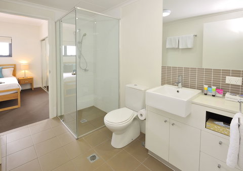 Apartments G60 Gladstone - Perth Resorts 4