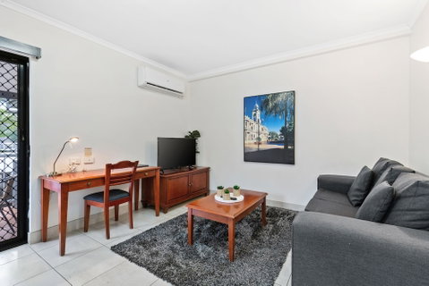 Coffee House Apartment Motel - Accommodation Perth 4
