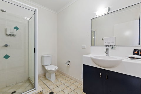 Coffee House Apartment Motel - Accommodation Perth 2