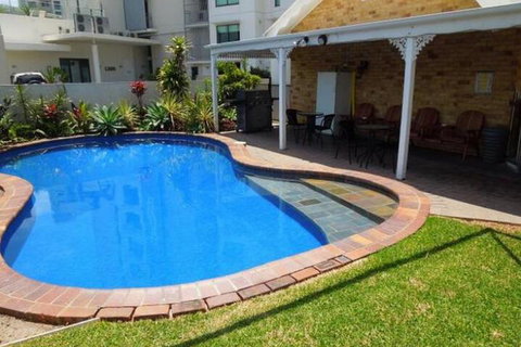 Cotton Tree Beach Motel - Perth Resorts 4