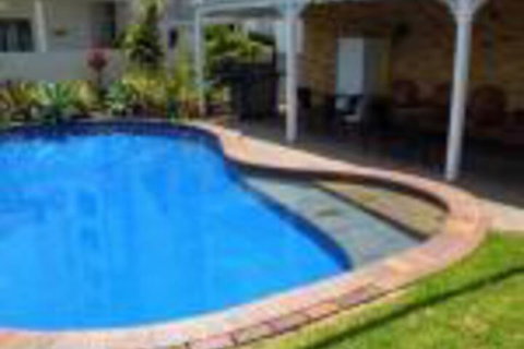 Cotton Tree Beach Motel - Perth Resorts 0