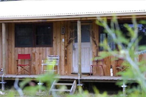 Lovedale Cottages - Accommodation Perth 6