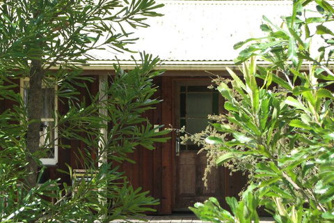 Lovedale Cottages - Accommodation Perth 2