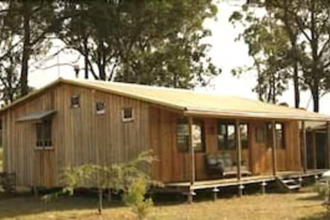 Lovedale Cottages - Accommodation Perth 3