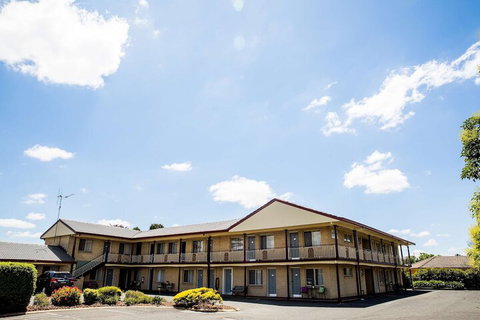 Lilac City Motor Inn & Steakhouse - Accommodation Perth 3