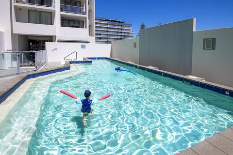 Macquarie Waters Boutique Apartment Hotel - Accommodation Perth 2
