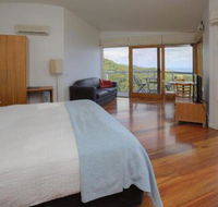 Chriss Beacon Point Restaurant  Villas - Accommodation Perth