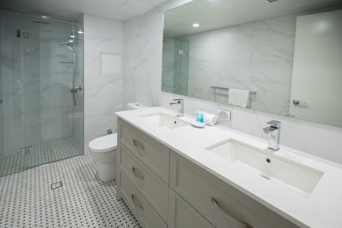 Miami Beachside Holiday Apartments - Perth Resorts 6