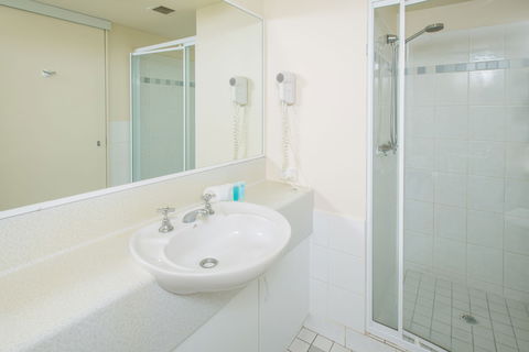 Miami Beachside Holiday Apartments - Perth Resorts 5
