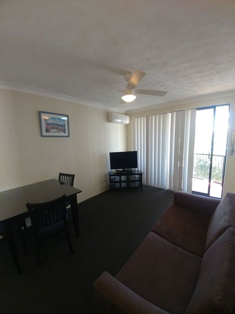 Chevron Palms Holiday Apartments - Accommodation Perth 5