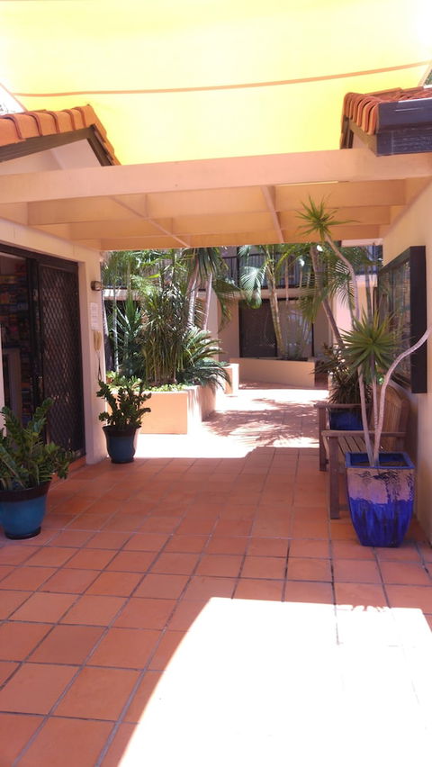Chevron Palms Holiday Apartments - Accommodation Perth 2