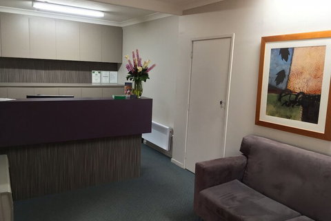 Oxley Court Serviced Apartments - Accommodation Perth 2