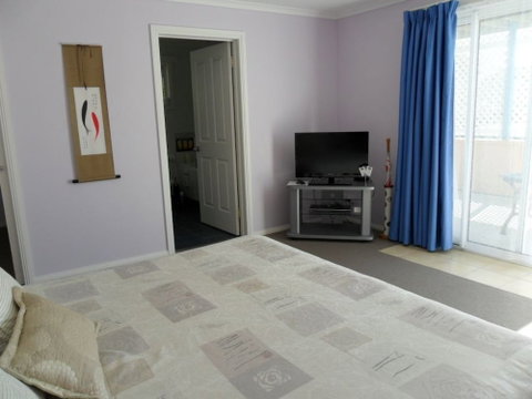 Freycinet Waters - Accommodation Perth 4