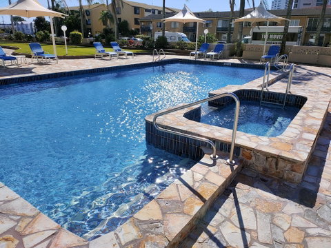 Southern Cross Beachfront Holiday Apartments - Accommodation Perth 1