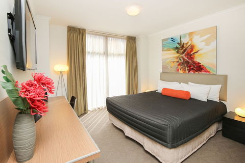 Indulge Apartments - Ontario - Perth Resorts 4
