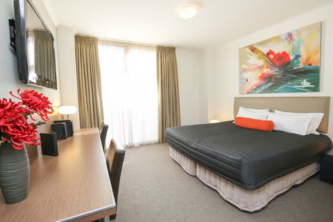 Indulge Apartments - Ontario - Perth Resorts 6