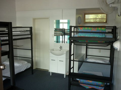 Hoey Moey Backpackers - Hostel - Perth Resorts 3