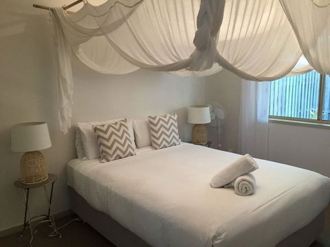 Byron Lakeside Holiday Apartments - Accommodation Perth 3