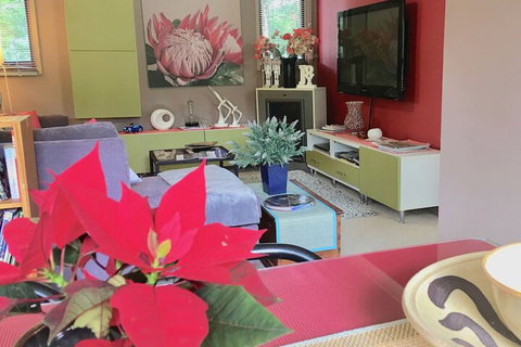 Crimson Villa - Accommodation Perth 7