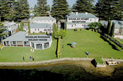 Douglas Riverside - Accommodation Perth 2