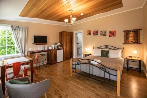 Alexandria Bed & Breakfast - Perth Resorts 6