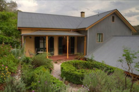Tizzana Winery Bed & Breakfast - Accommodation Perth 1