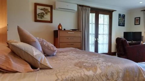 Bellbird Cottage B & B - Accommodation Perth 4