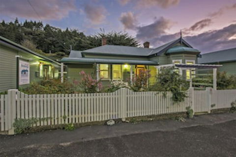 Mt Lyell Anchorage - Perth Resorts 0