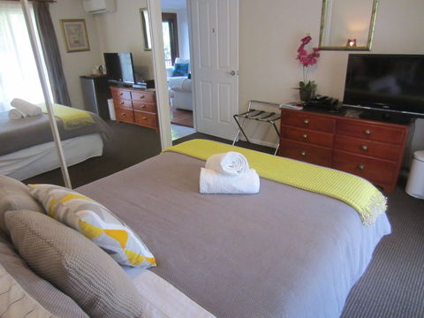 Eden Lodge - Accommodation Perth 5