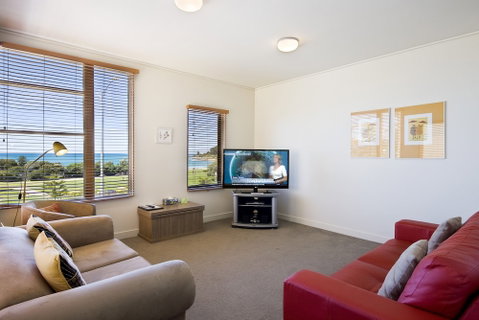 Lornebeach Apartments - Accommodation Perth 6