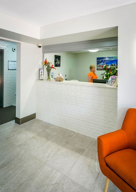 Surfers Beachside Holiday Apartments - Accommodation Perth 0