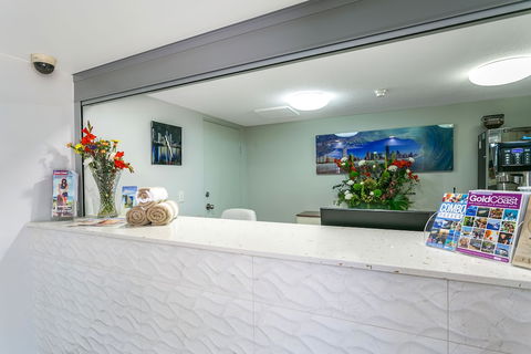 Surfers Beachside Holiday Apartments - Accommodation Perth 4