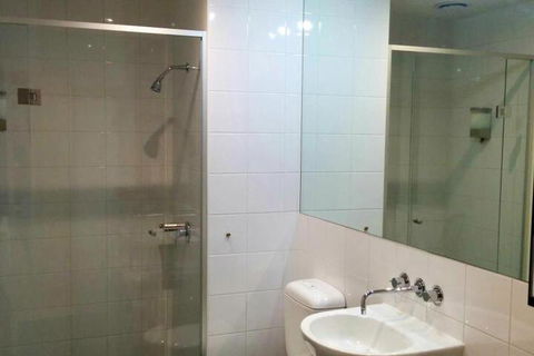About Melbourne Apartments - Perth Resorts 5