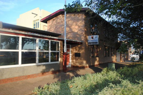 Port Adelaide Backpackers - Accommodation Perth 1