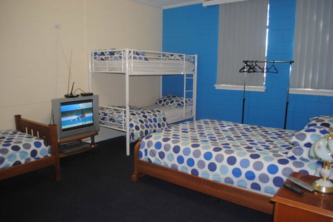 Port Adelaide Backpackers - Accommodation Perth 6