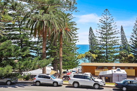 Seabreeze Beach Hotel - Perth Resorts 2