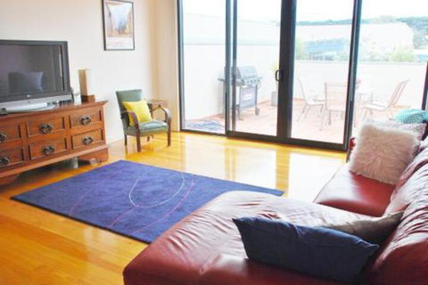POSITION PERFECT CENTRAL INVERLOCH - Accommodation Perth 6