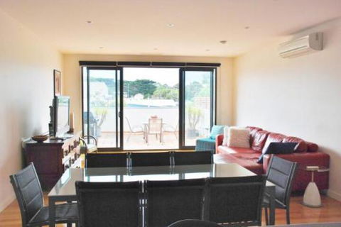 POSITION PERFECT CENTRAL INVERLOCH - Accommodation Perth 4