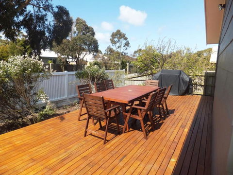 TERRIFIC On TAMARA CRESCENT - Perth Resorts 4