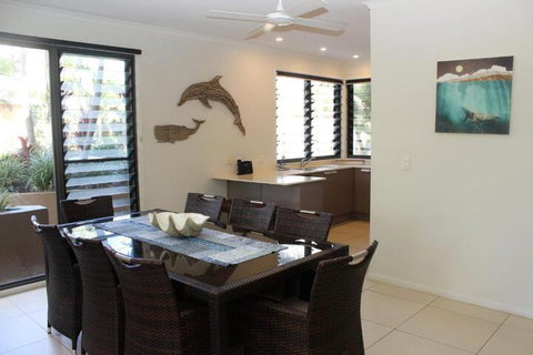 BOOM 5 - Accommodation Perth 6