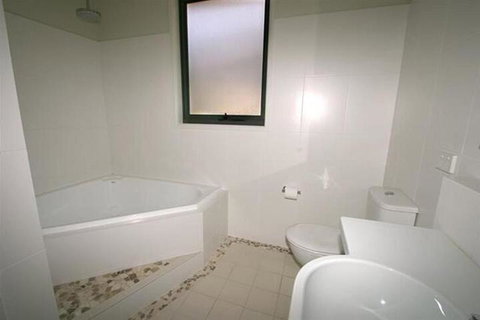 BOOM 5 - Accommodation Perth 4