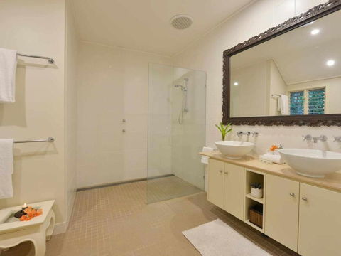 Garden Villa On Murphy - Accommodation Perth 5