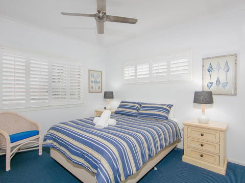 Avalon 1 Overlooking Beautiful Convent Beach - Accommodation Perth 1