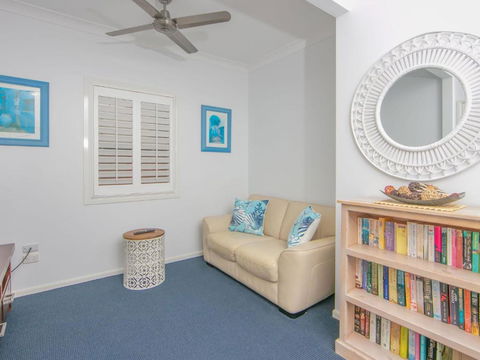 Avalon 1 Overlooking Beautiful Convent Beach - Accommodation Perth 6