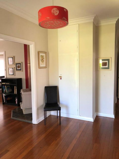 Jean Street Home Away From Home - Accommodation Perth 4