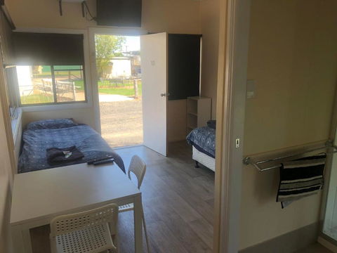 Toobeah Hotel / Motel - Perth Resorts 3