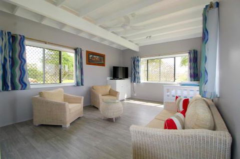 Beachfront 6 25 Willow Street - Perth Resorts 4