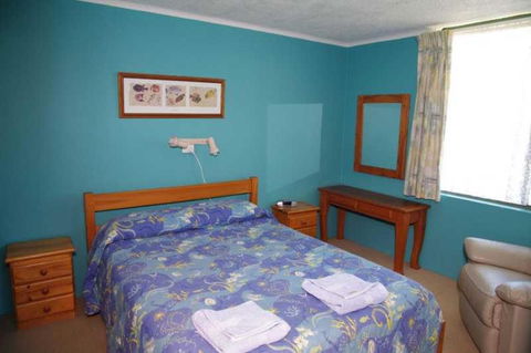 Beachfront 3 25 Willow Street - Perth Resorts 5