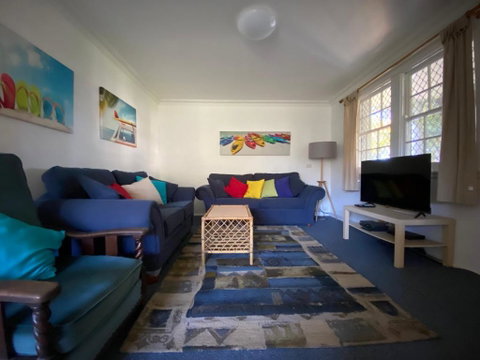 Allamanda House 3 Willow Street - Accommodation Perth 3